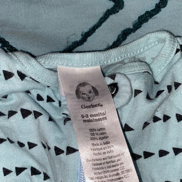 Gerber 0-3 Onesie Set of 3 - Picture 7 of 7
